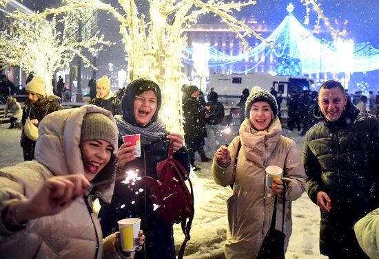 Празднование Нового года в Москве