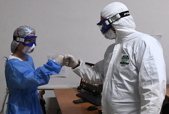 Работа ковид-госпиталя в новогоднюю ночь в Красноярске