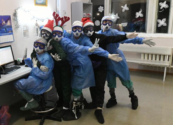 Работа ковид-госпиталя в новогоднюю ночь в Красноярске