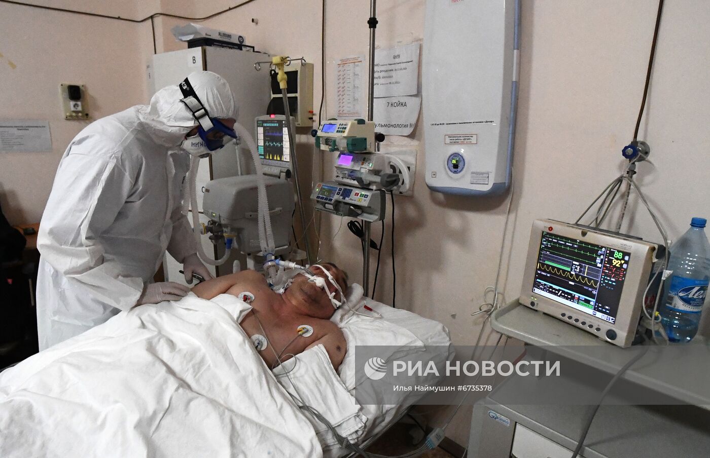 Работа ковид-госпиталя в новогоднюю ночь в Красноярске