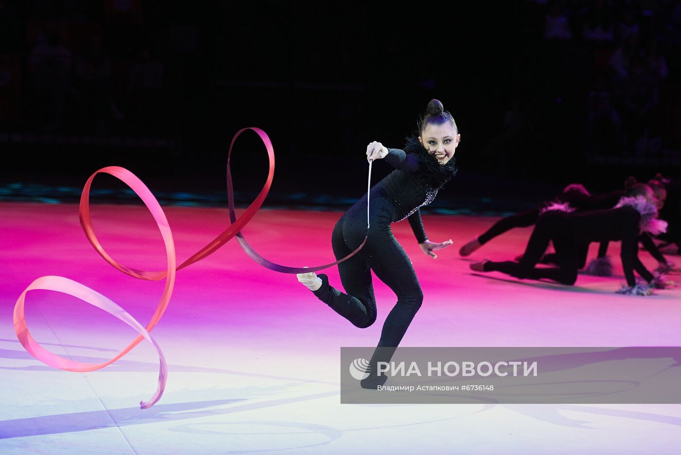 Шоу "Новогодняя елка спорта - от первых шагов до Олимпа"