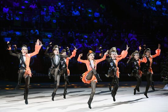 Шоу "Новогодняя елка спорта - от первых шагов до Олимпа"