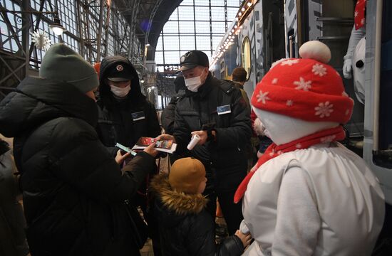 Поезд Деда Мороза в Москве