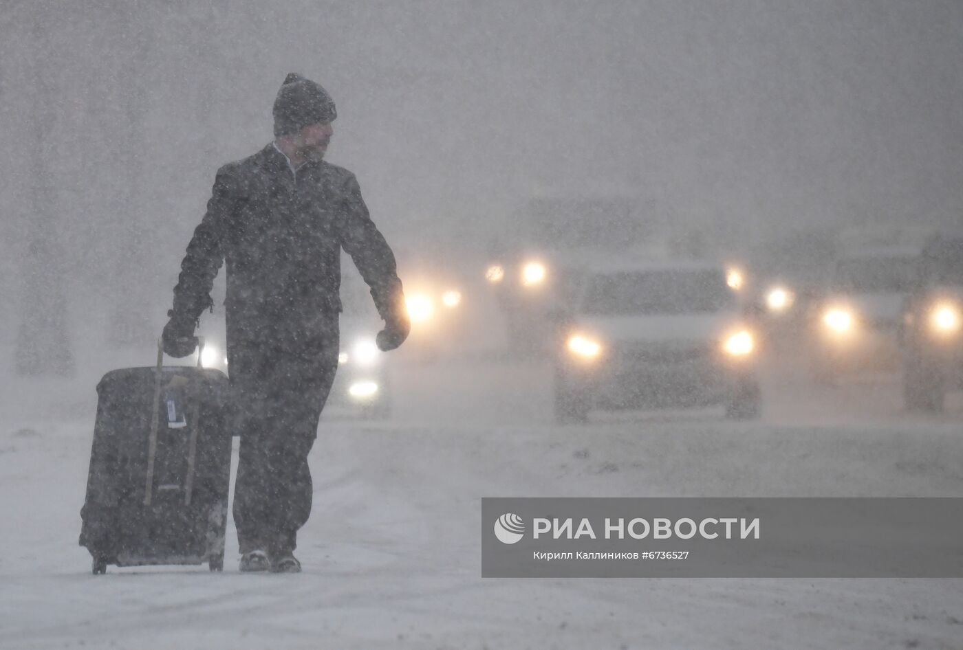 Снег в Москве