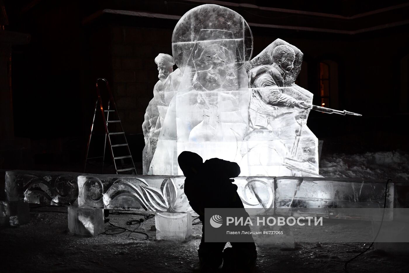 XVI Рождественский фестиваль ледовой скульптуры "Вифлеемская звезда"