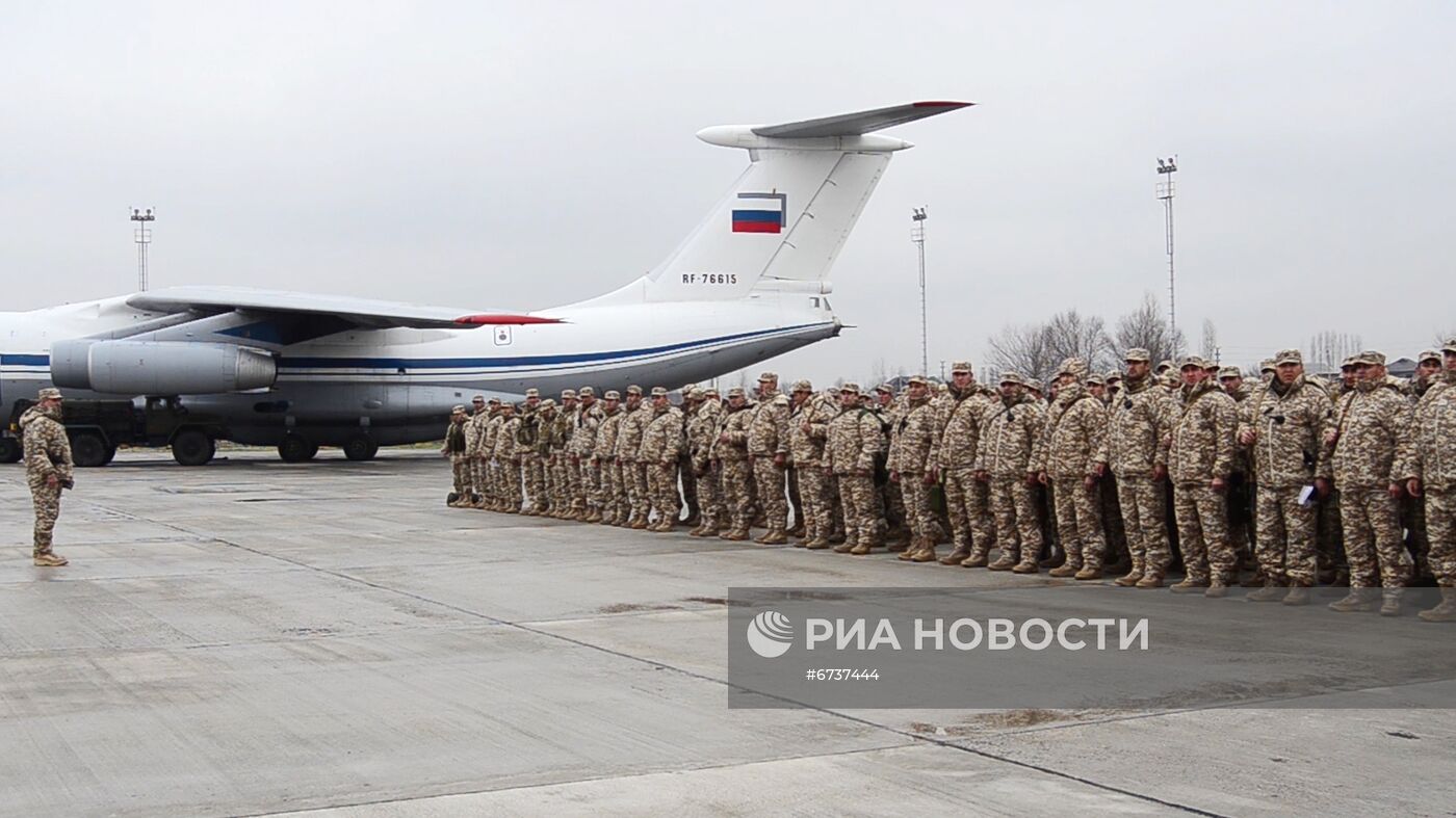 Военные Таджикистана и Армении из состава миротворцев ОДКБ вылетают в Казахстан