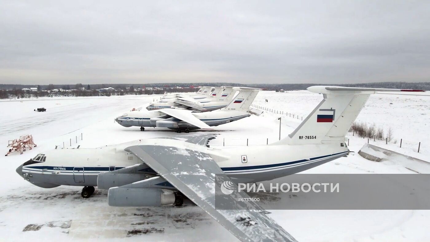 Отправка российской части миротворческого контингента в Казахстан