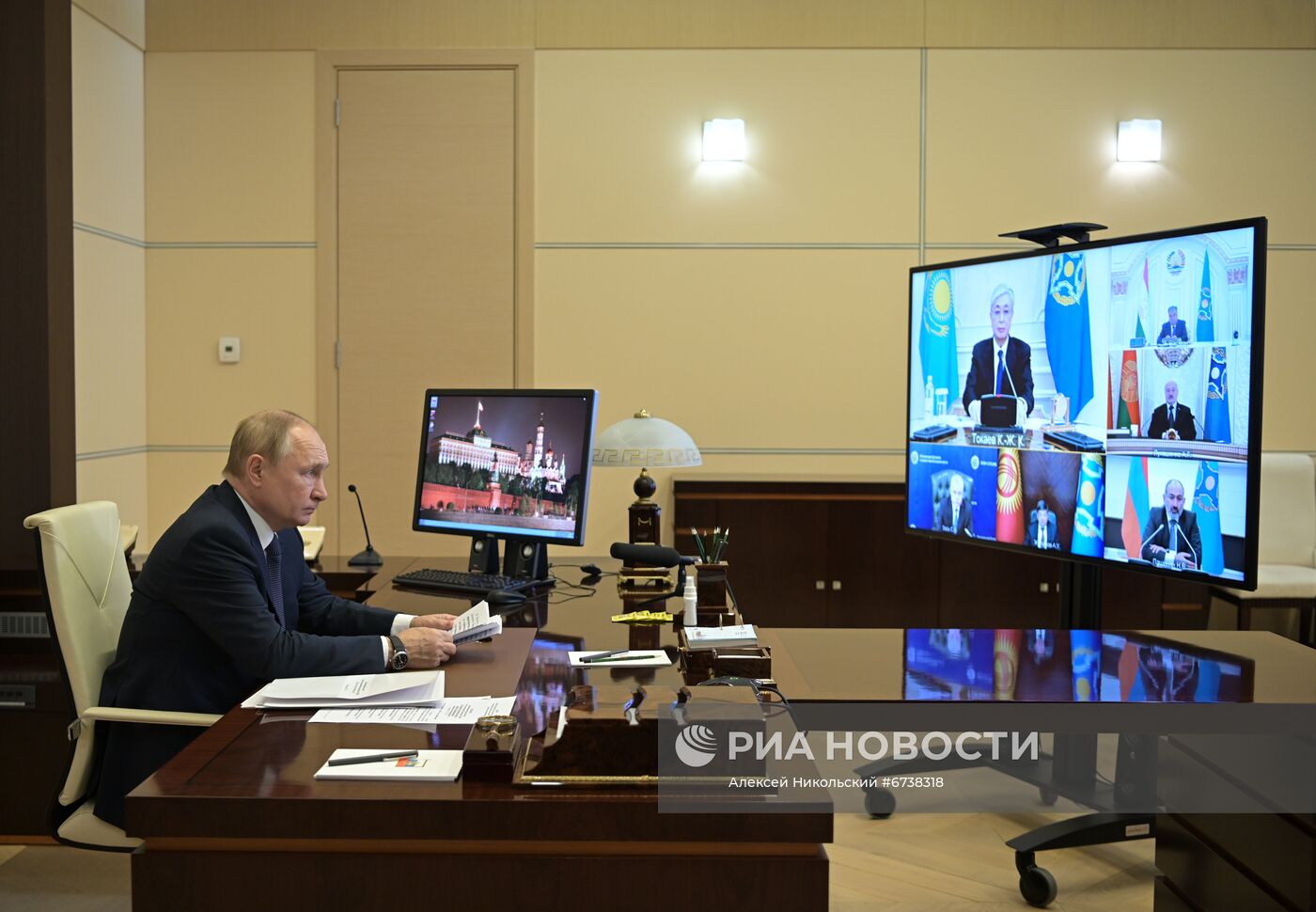 Президент РФ В. Путин принял участие во внеочередном заседании Совета коллективной безопасности ОДКБ