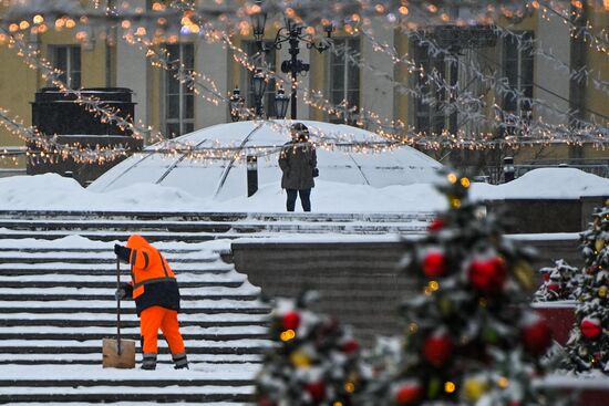 Снег в Москве