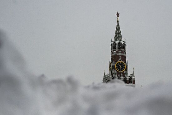 Снег в Москве