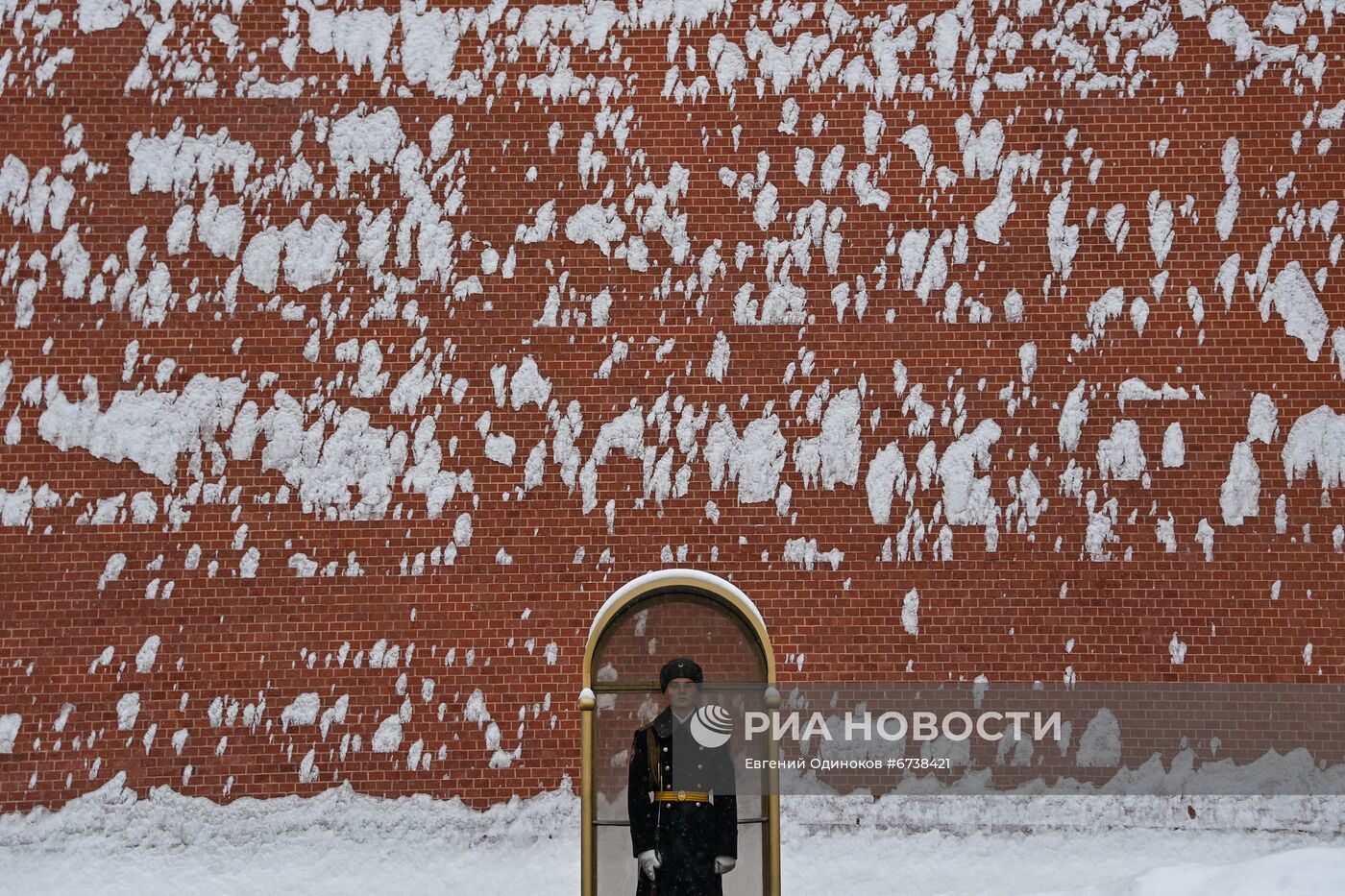 Снег в Москве