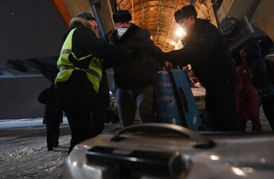 Российские военные эвакуировали граждан РФ и других стран из Казахстана