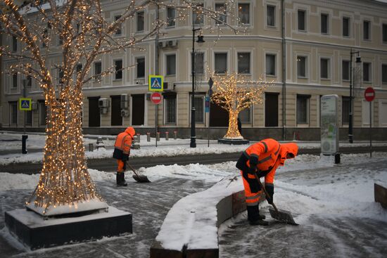 Уборка снега в Москве 