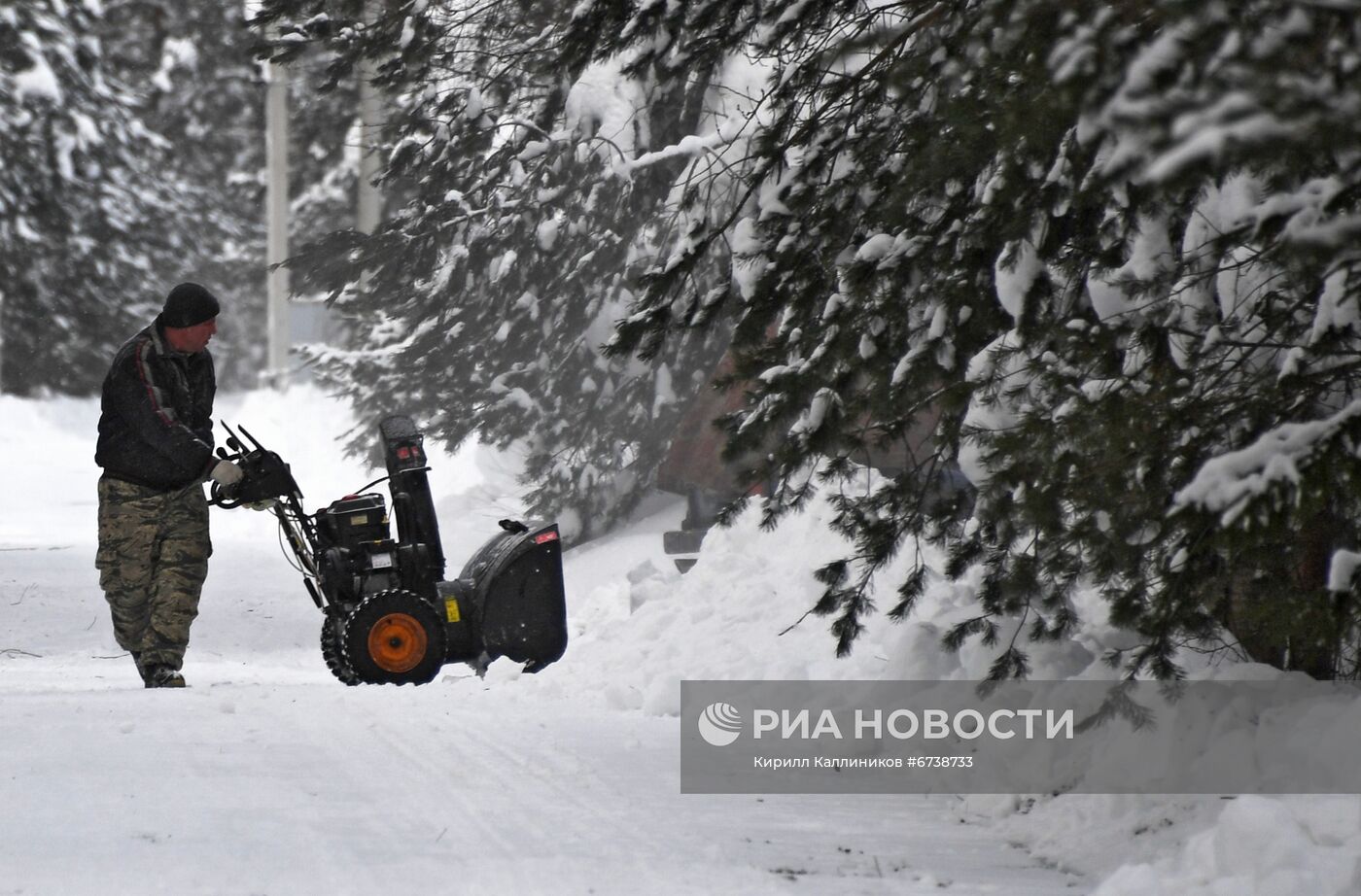 В московском регионе выросли полуметровые сугробы