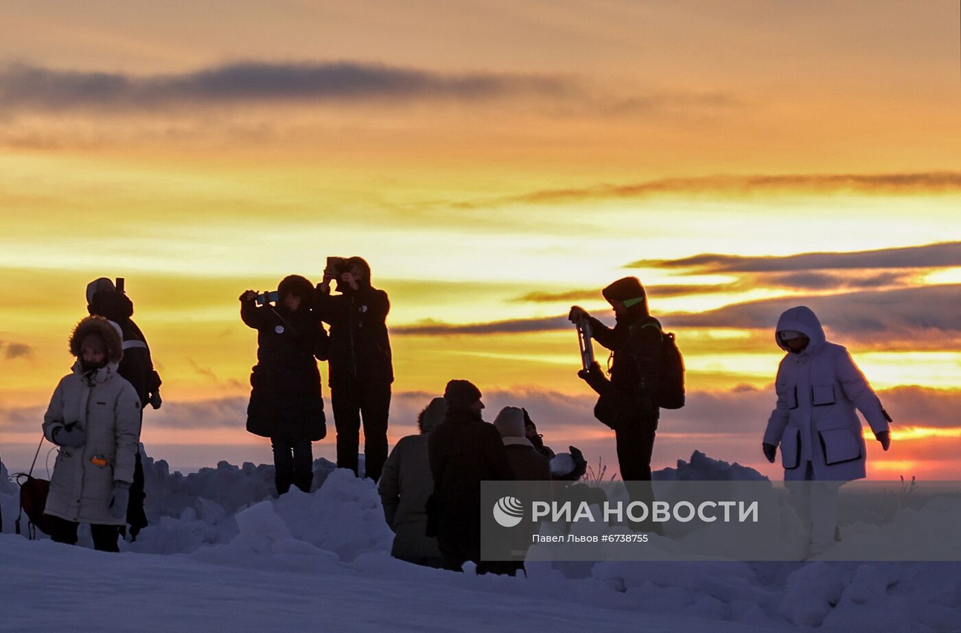 Встреча солнца после полярной ночи в Мурманске