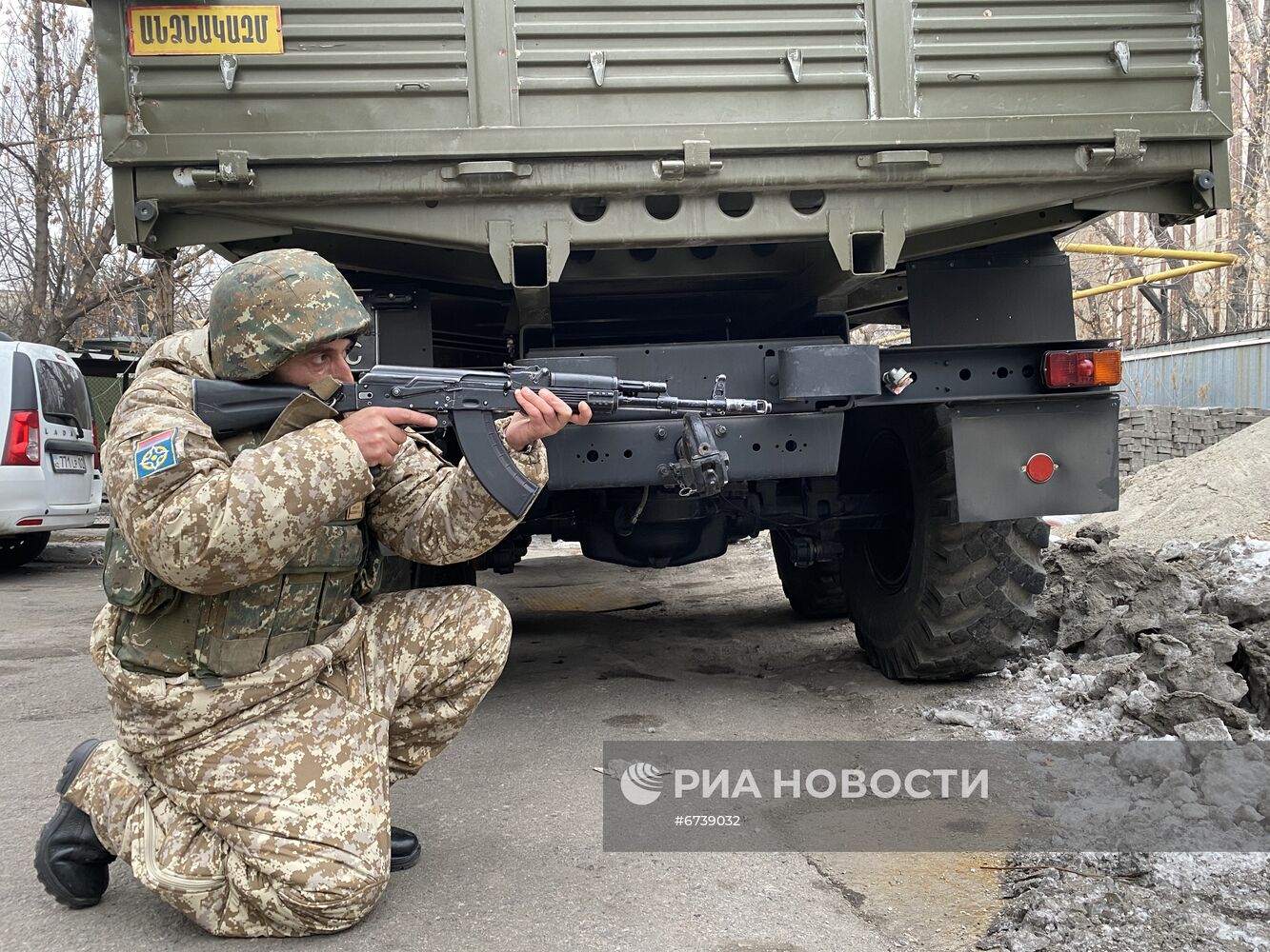 Работа миротворцев ОДКБ в Казахстане