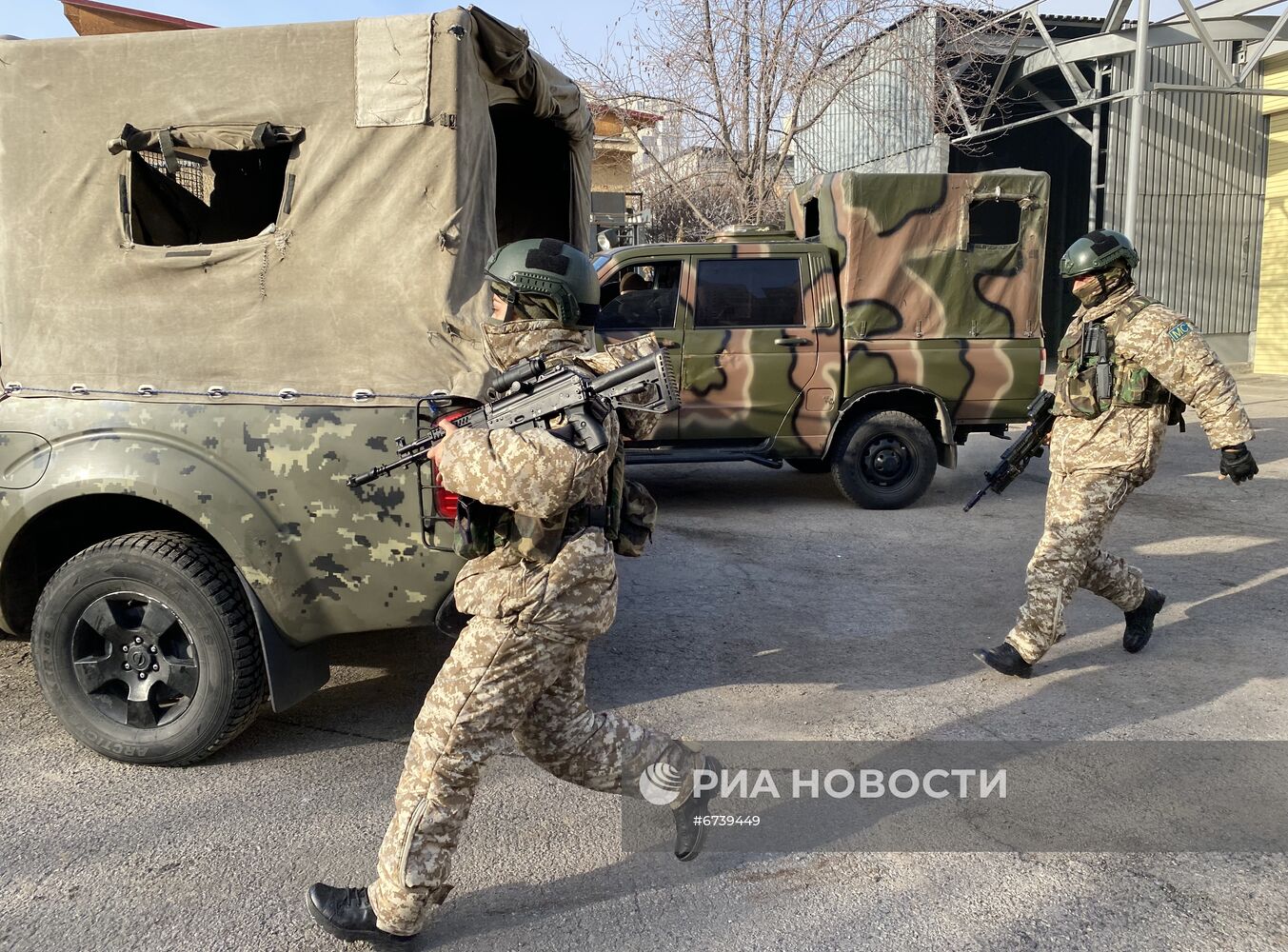 Работа миротворцев ОДКБ в Казахстане