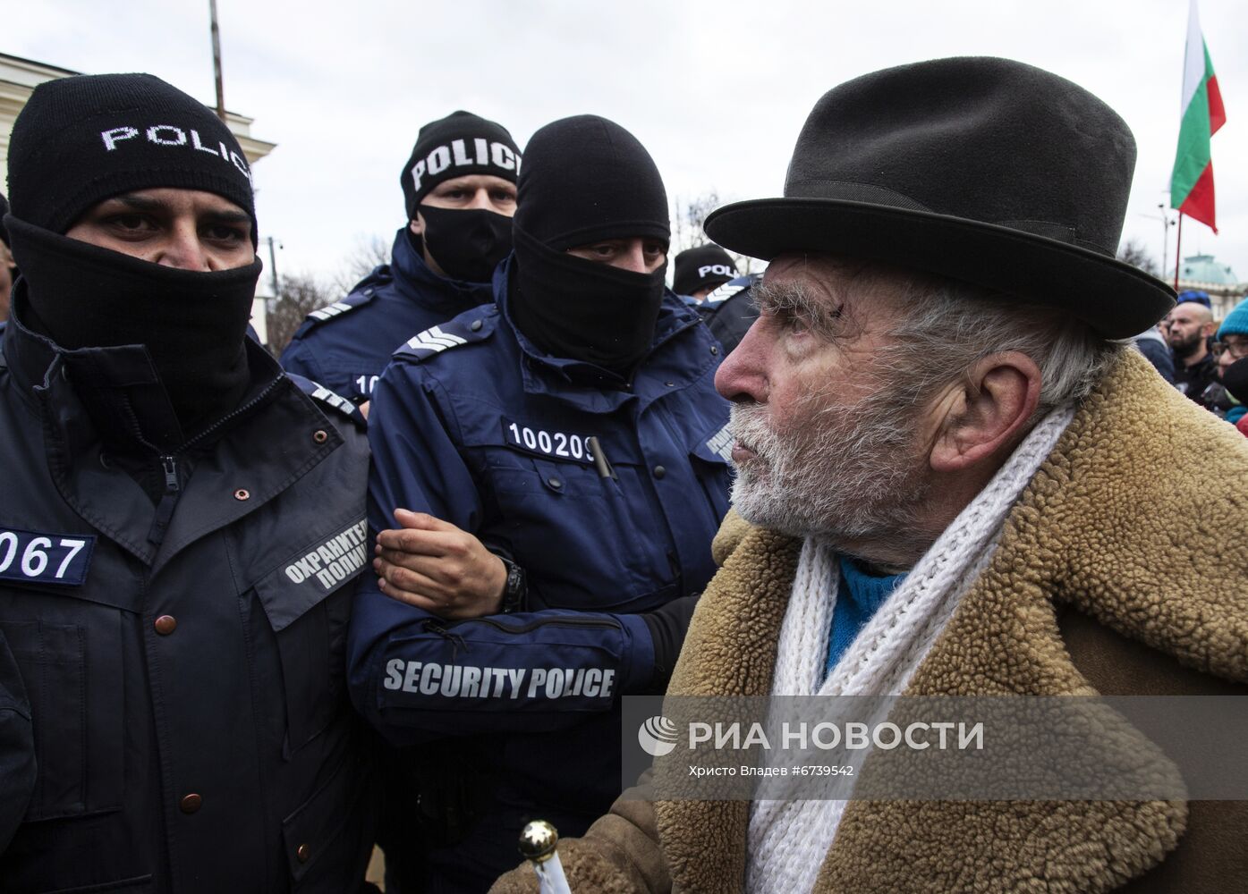 Протесты против сертификатов здоровья в Софии