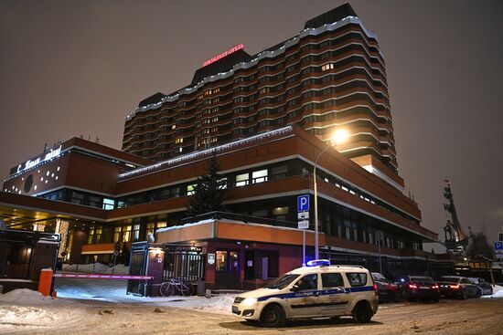 Два человека погибли при падении лифта в "Президент-Отеле"