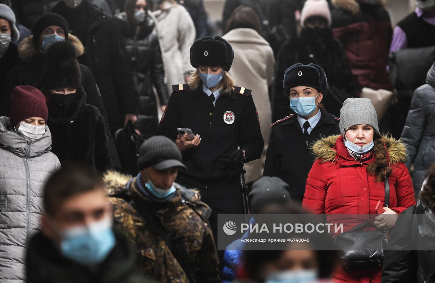 Рейд по соблюдению масочного режима в метро Новосибирска