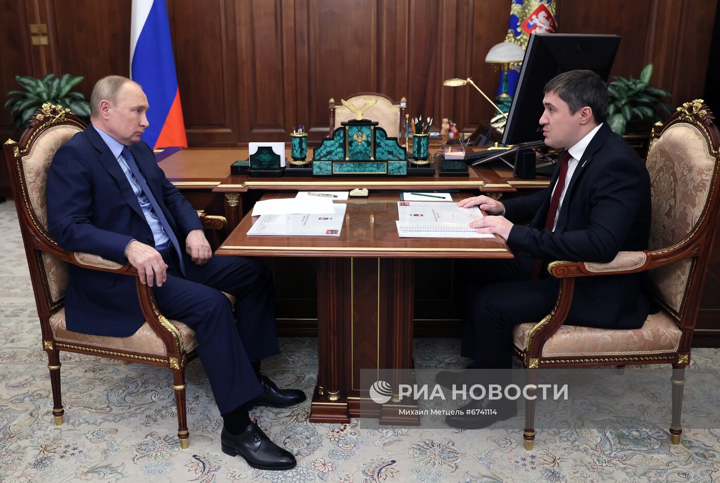 Президент РФ В. Путин встретился с губернатором Пермского края Д. Махониным 