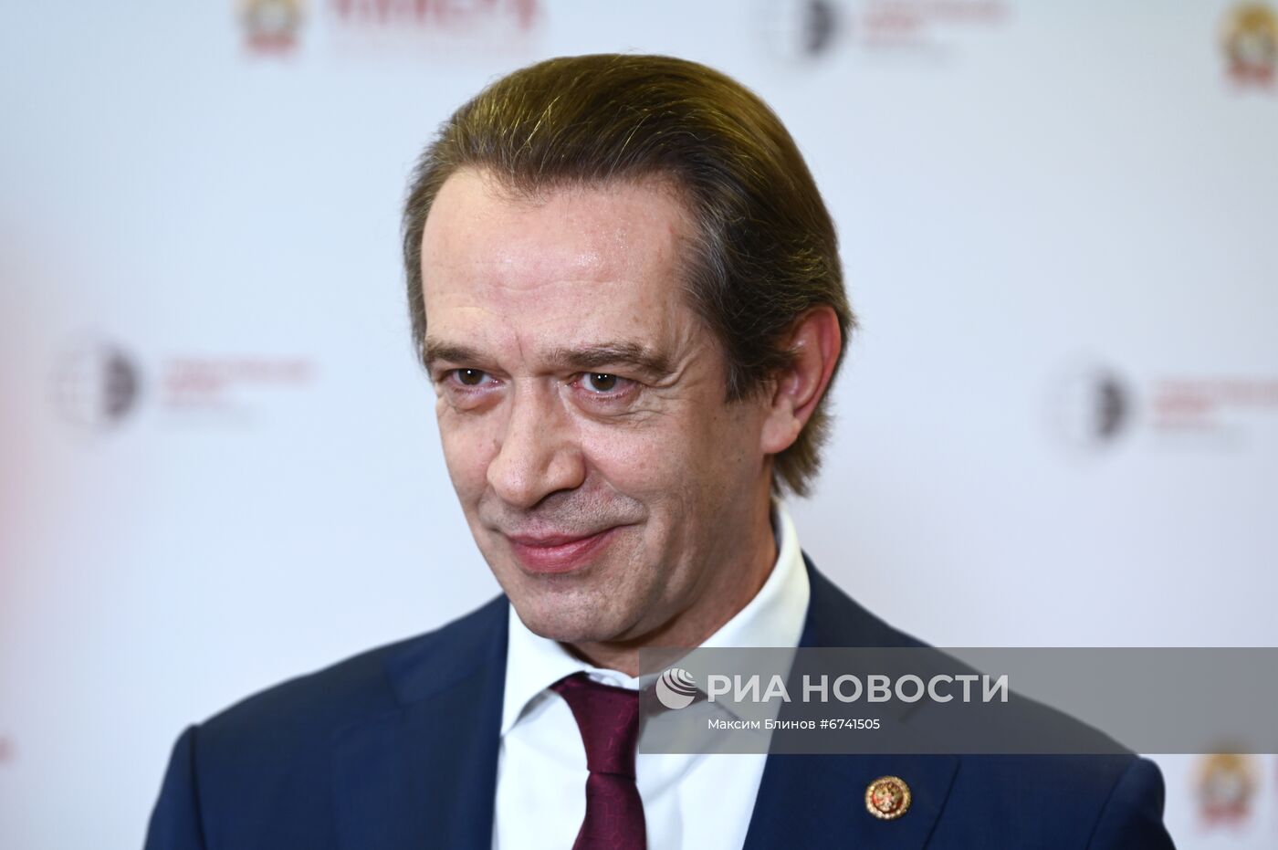 Гайдаровский форум 2022