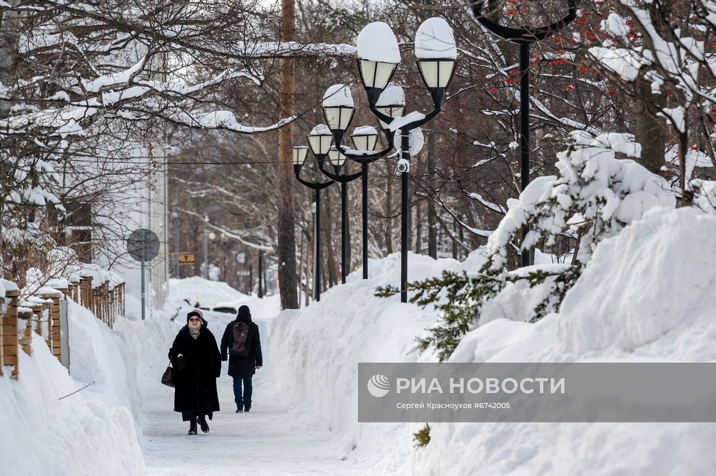 Последствия снежного циклона в Южно-Сахалинске