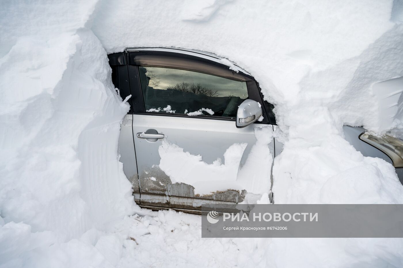 Последствия снежного циклона в Южно-Сахалинске