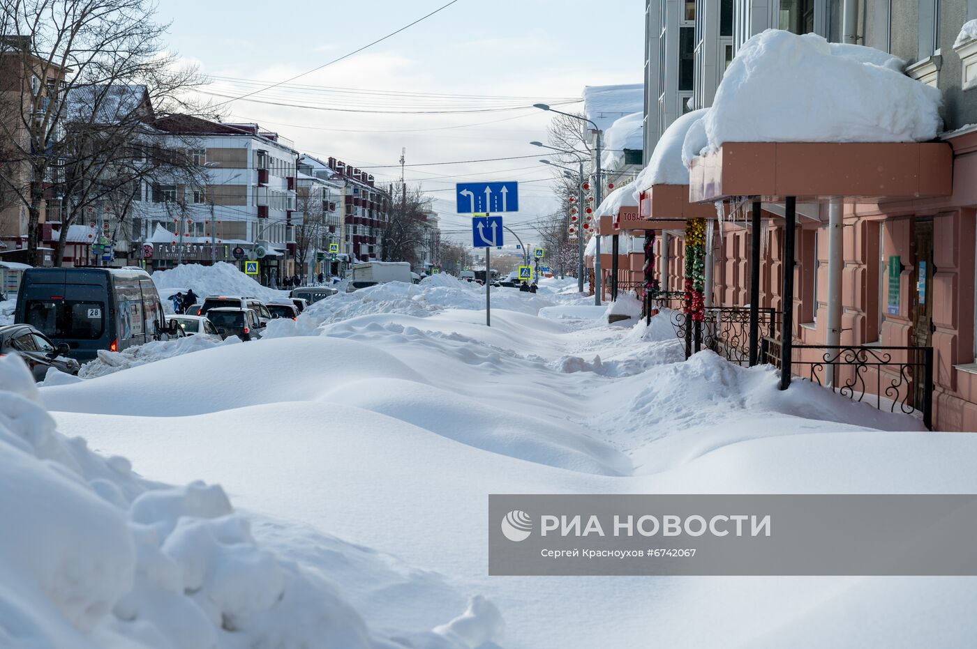 Последствия снежного циклона в Южно-Сахалинске