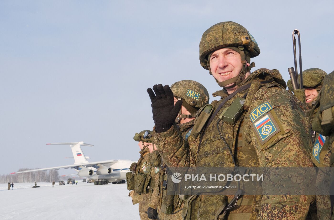 Встреча российских миротворцев ОДКБ на аэродроме Иваново-Северный