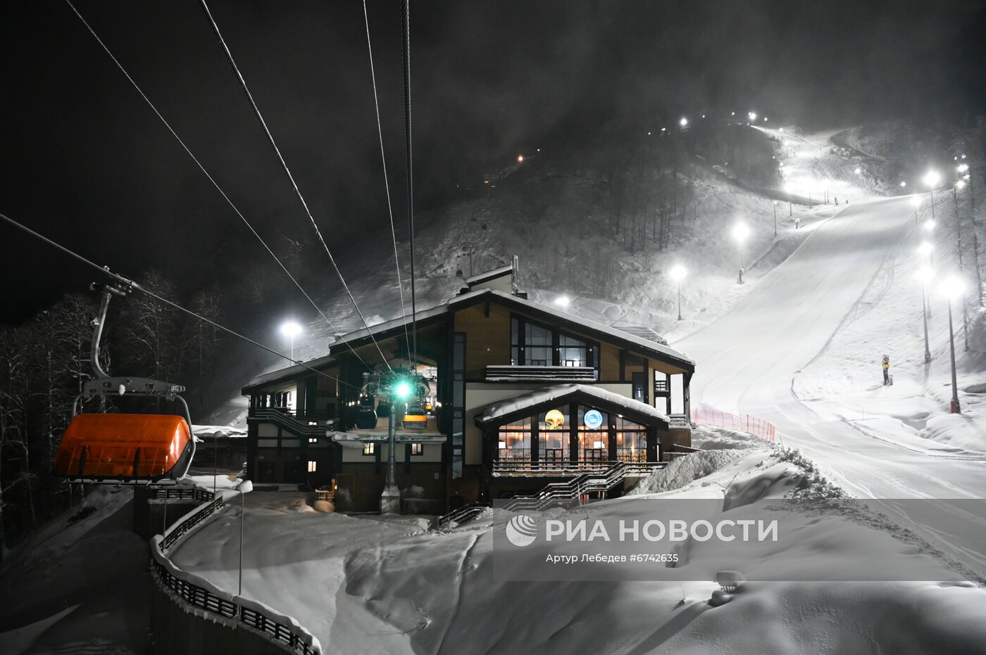 Вечерние катания на Альпике в Красной Поляне