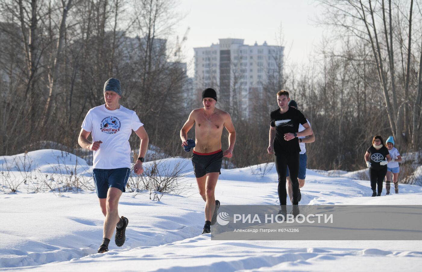 Зарядка клуба моржей в Кемерове