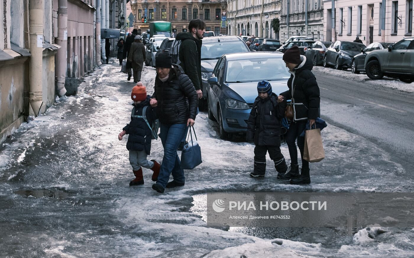 Зимняя оттепель в Санкт-Петербурге