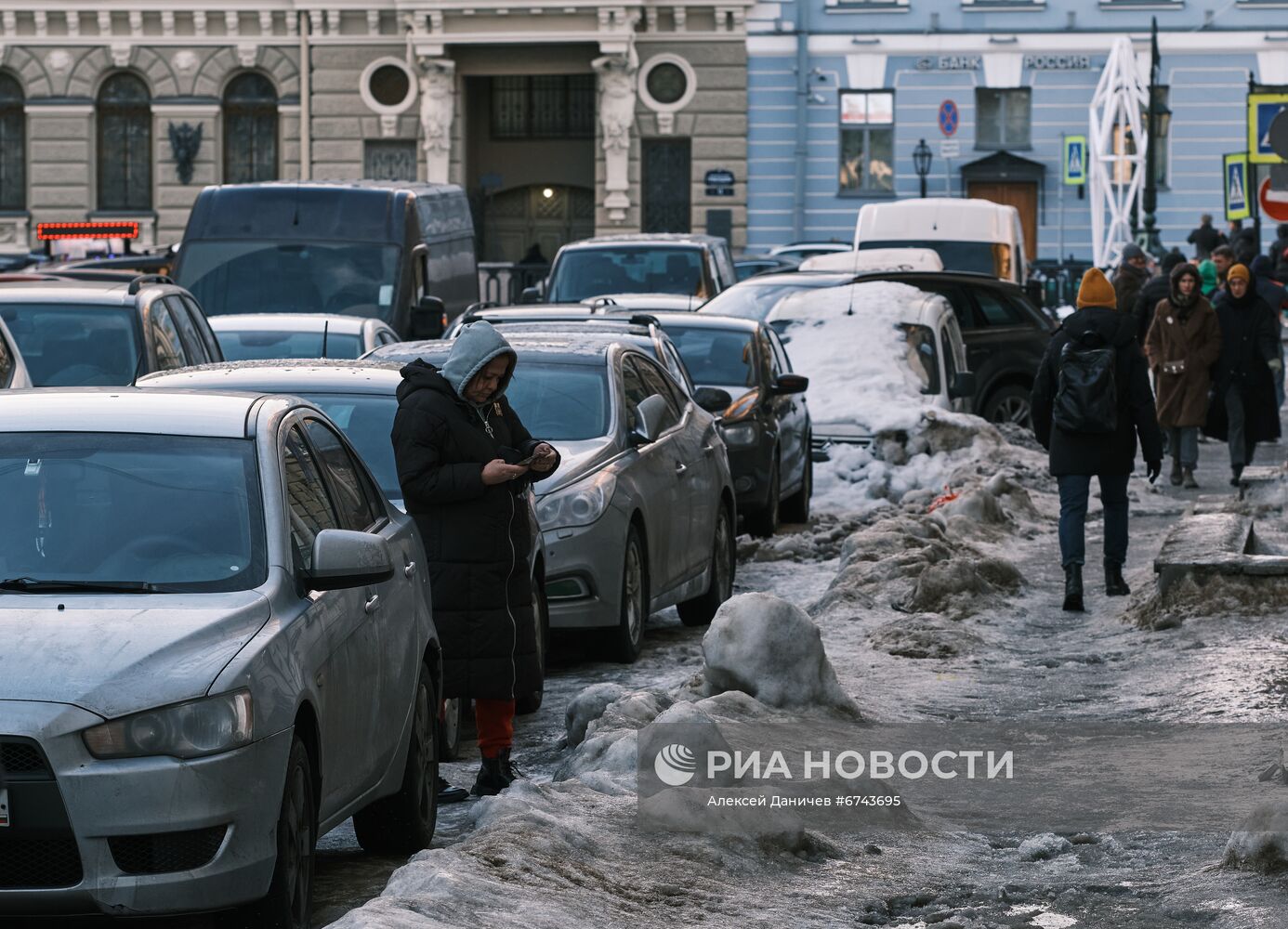 Сугробы в Санкт-Петербурге
