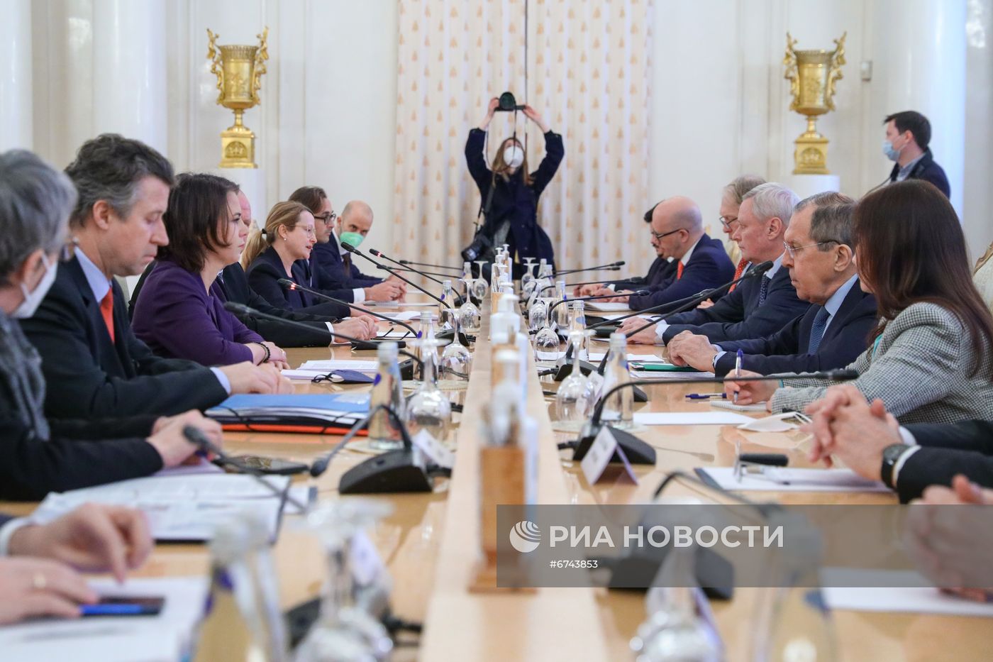 Встреча глав МИД РФ и ФРГ С. Лаврова и А. Бербок