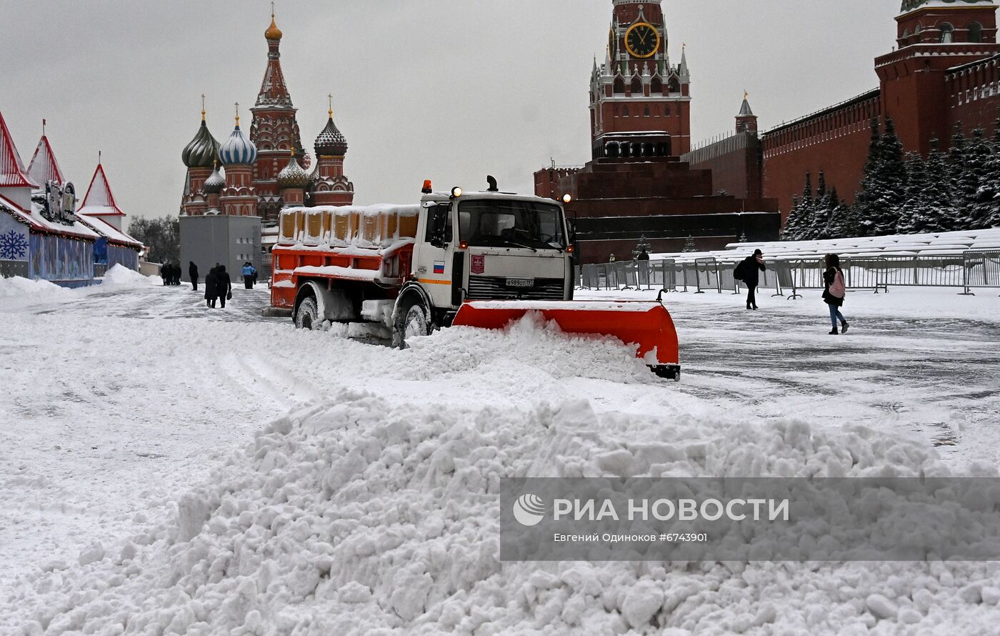 Снегопад в Москве