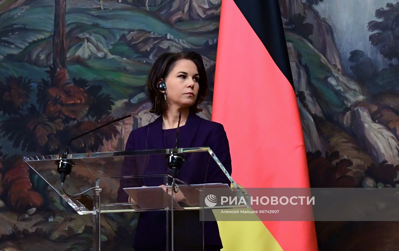 Встреча глав МИД РФ и ФРГ С. Лаврова и А. Бербок