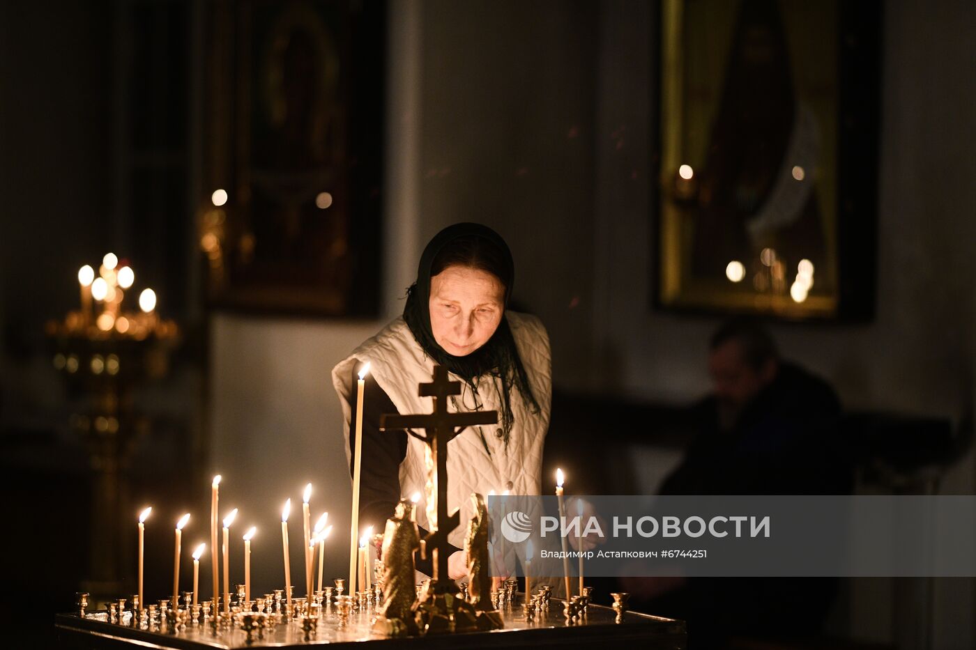Празднование Крещения в регионах России