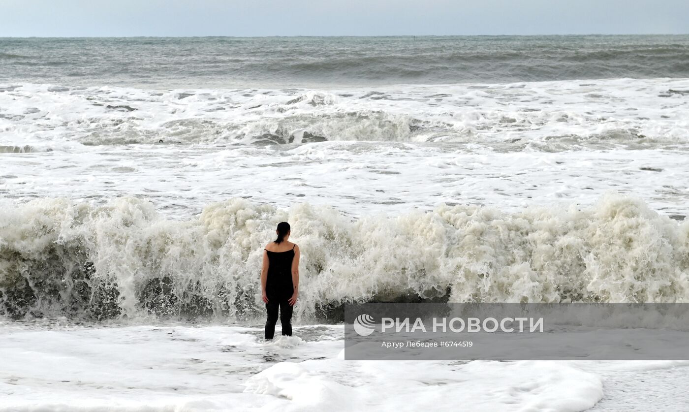 Шторм в Сочи