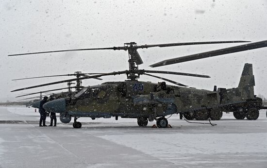 Новейшие вертолеты Ка-52М поступят на вооружение армии России