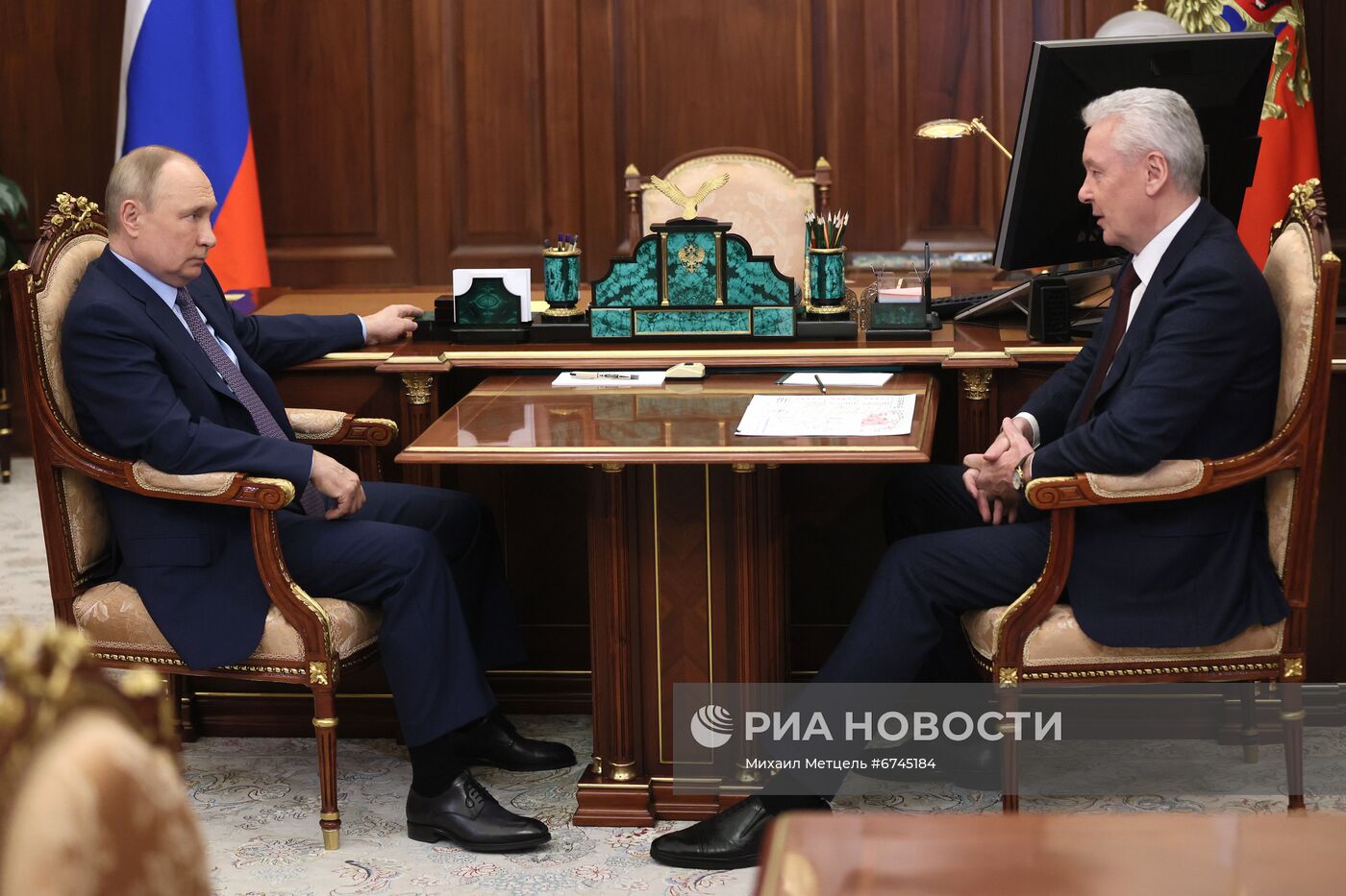 Встреча президента РФ В. Путина с мэром Москвы С. Собяниным