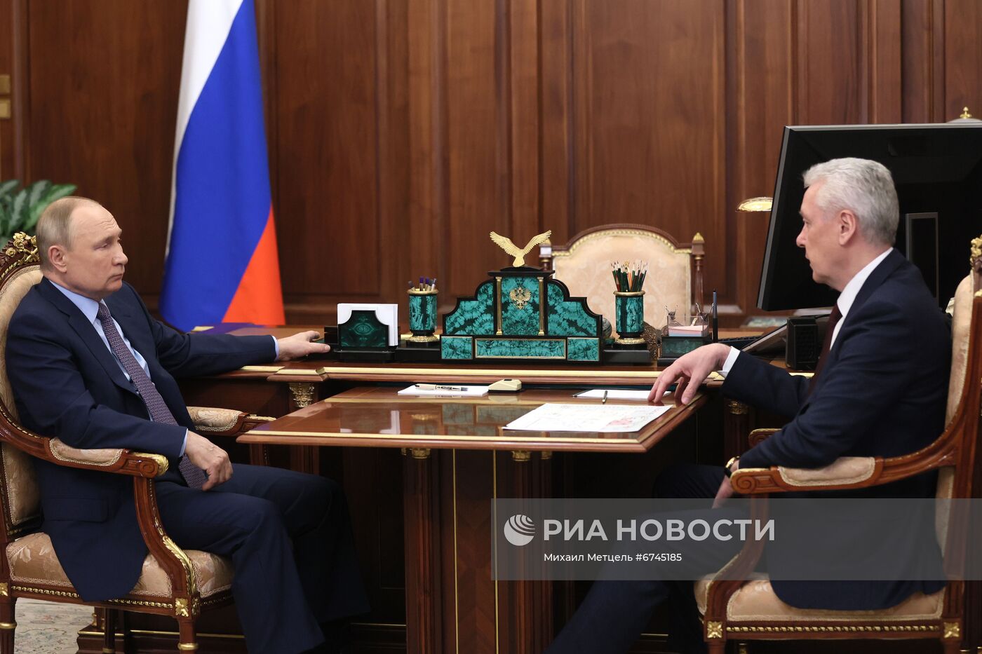 Встреча президента РФ В. Путина с мэром Москвы С. Собяниным