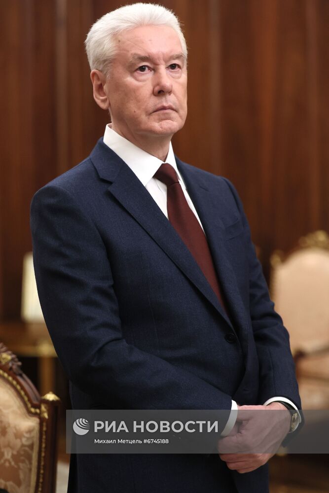 Встреча президента РФ В. Путина с мэром Москвы С. Собяниным