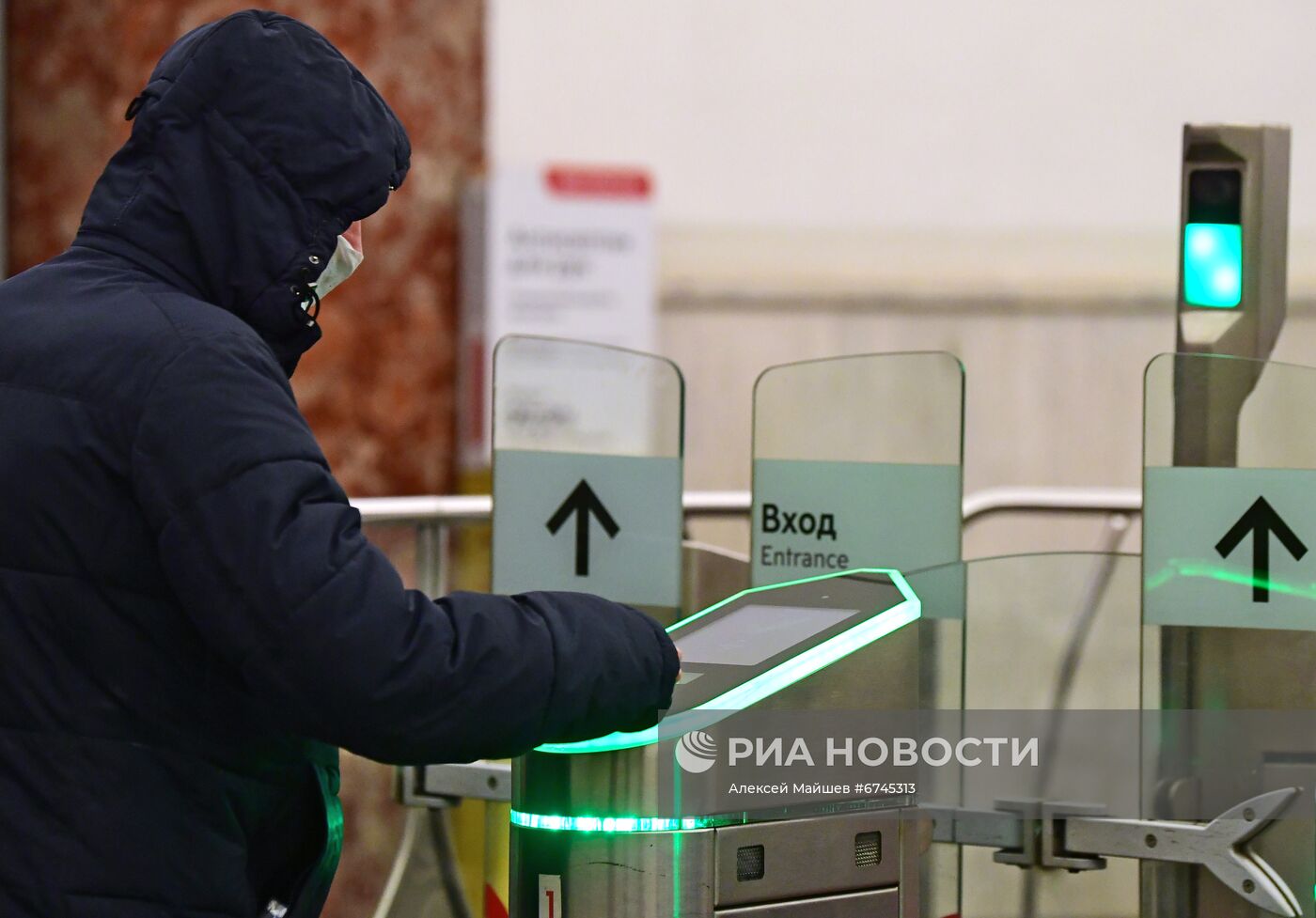 В московском метро начали тестировать новое оборудование для турникетов