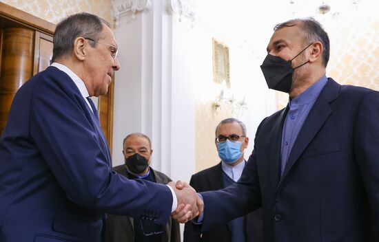 Встреча главы МИД РФ и Ирана С. Лаврова и Х. Абдоллахиана