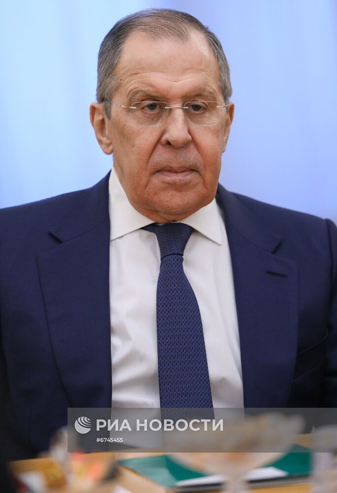 Встреча главы МИД РФ и Ирана С. Лаврова и Х. Абдоллахиана