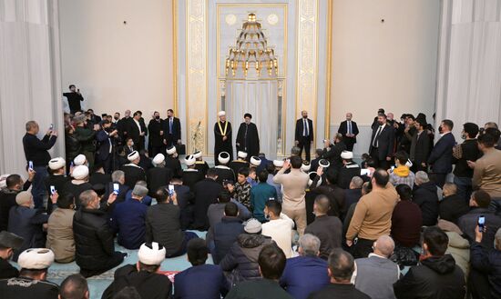 Встреча президента Ирана Э. Раиси с представителями Духовного управления мусульман РФ