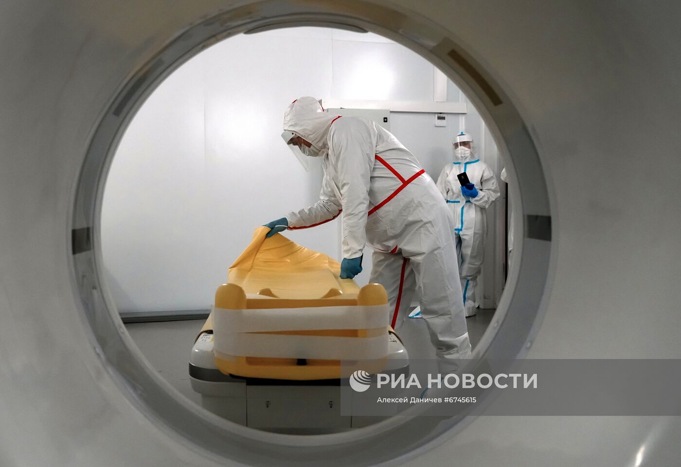 Госпиталь "Ленэкспо" для пациентов с Covid-19 в Санкт-Петербурге