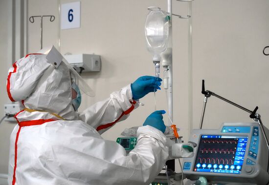 Госпиталь "Ленэкспо" для пациентов с Covid-19 в Санкт-Петербурге