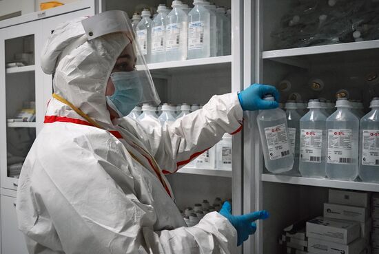 Госпиталь "Ленэкспо" для пациентов с Covid-19 в Санкт-Петербурге